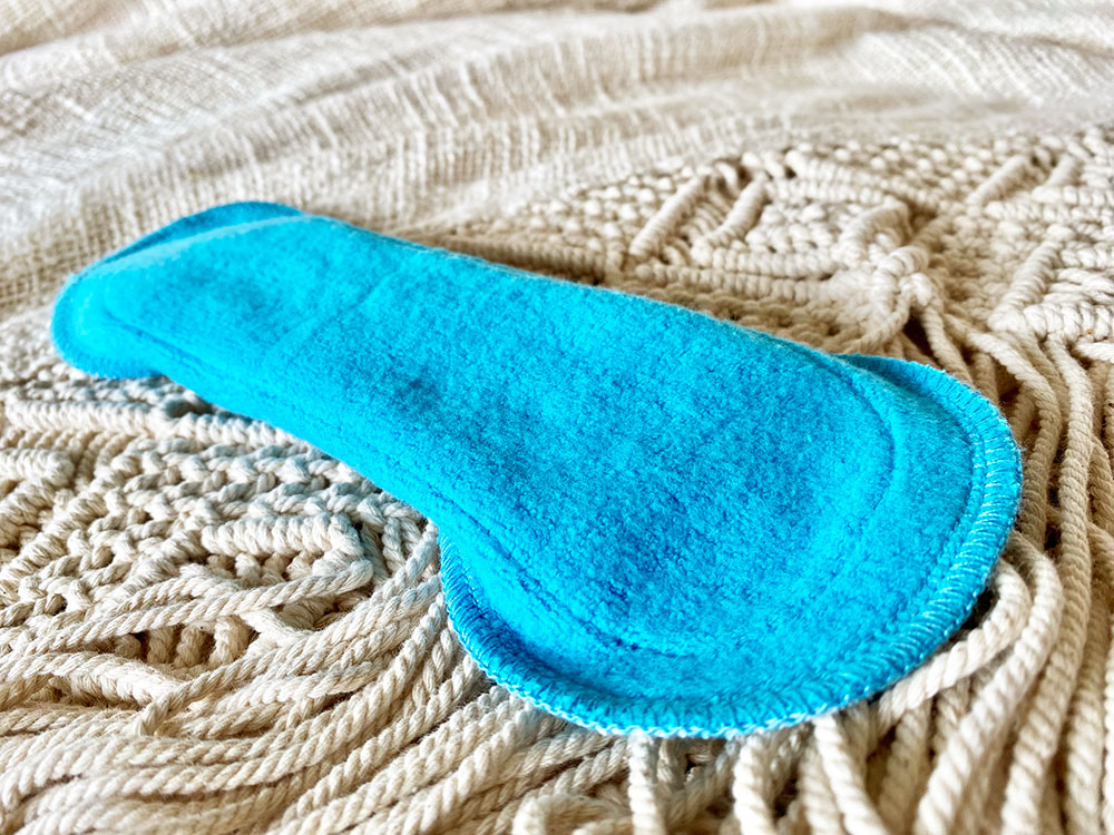Blümchen wasserdichte Slipeinlage Butterfly Pads 3er BioBaumwolle blau